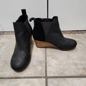 Toms Kelsey Wedge Bootie